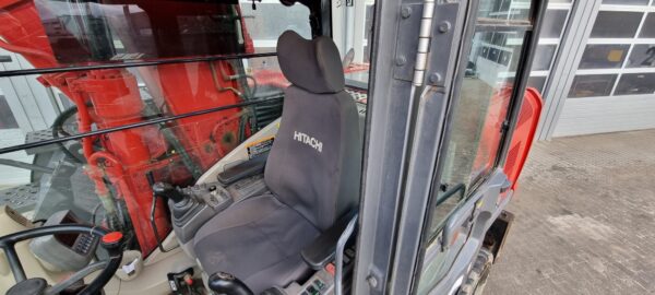Hitachi ZX170W-3 mobile excavator 2007 RESERVED