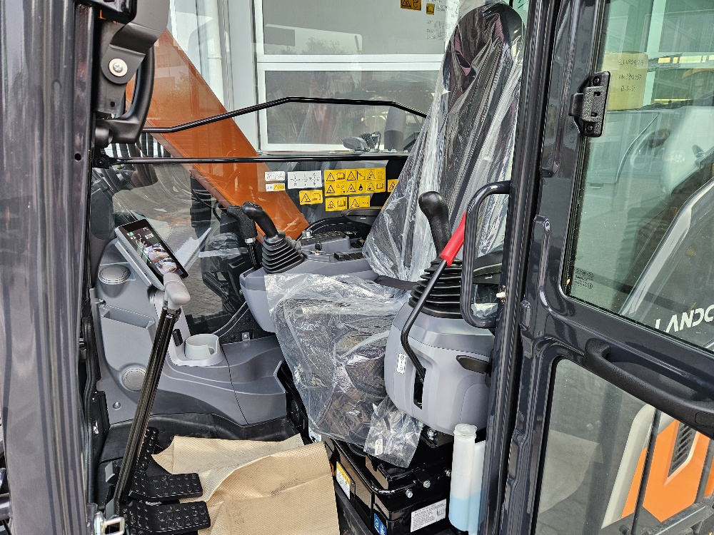Hitachi ZX95US-7 2026 ref 0828 VERKOCHT/SOLD Hitachi ZX95US-7 2026 ref 0828 VERKOCHT/SOLD